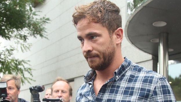 Danny Cipriani leaves court in Jersey