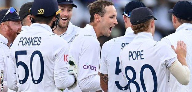 Tom Hartley celebrates a wicket