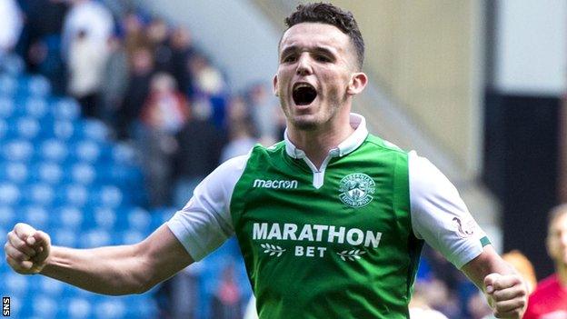 Hibernian midfielder John McGinn celebrates