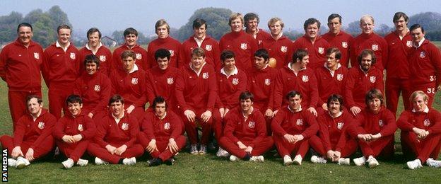 Lions squad heading to New Zealand in 1971