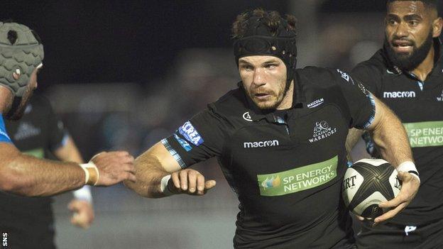 Tim Swinson carries the ball for Glasgow