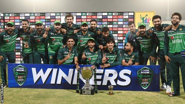 Pakistan with the ODI series trophy