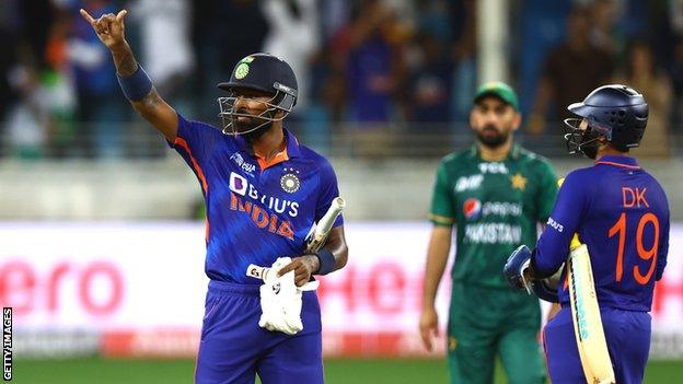 Hardik Pandya celebrates win