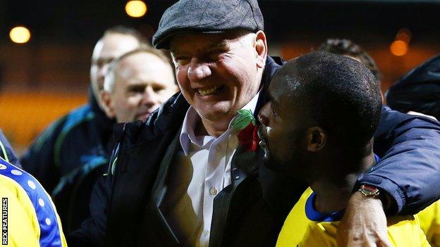 Maidenhead United manager Alan Devonshire