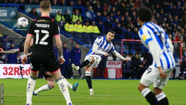 Danel Sinani's third-minute strike was his sixth goal of the season for Huddersfield