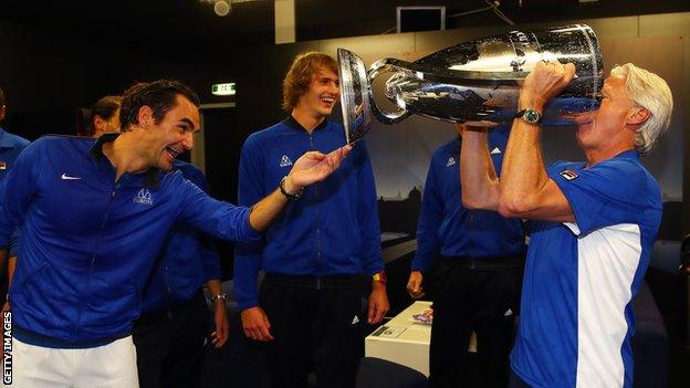 Bjorn Borg drinks from the Laver Cup