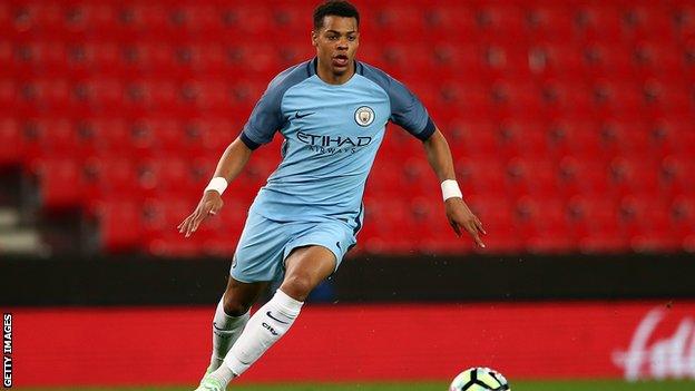 Lukas Nmecha