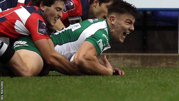 Johnny Williams scores one of his two tries against Agen