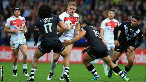 Thomas Burgess in action for England against New Zealand.