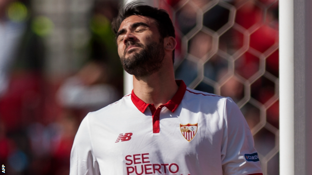 Sevilla's Vicente Iborra