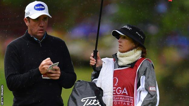 Hend's caddie is his wife Leanne