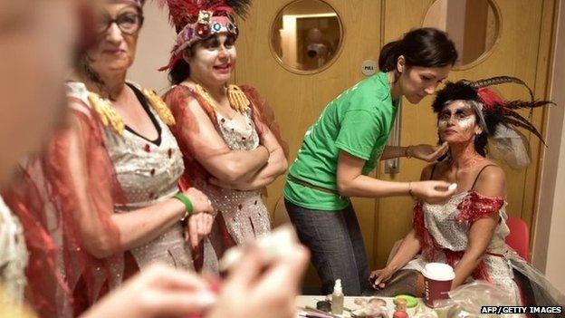 Make-up application at the London School of Samba