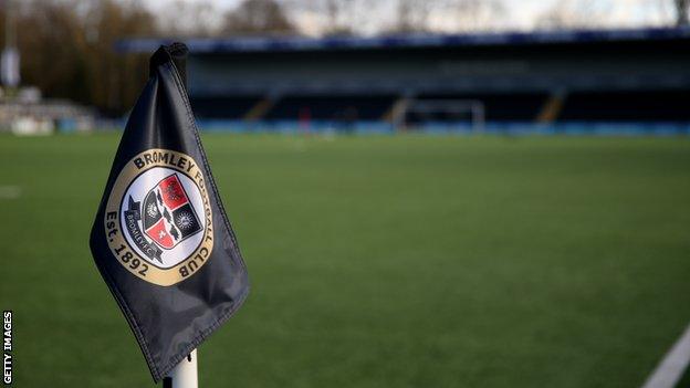 A corner flag at Bromley's Hayes Lane