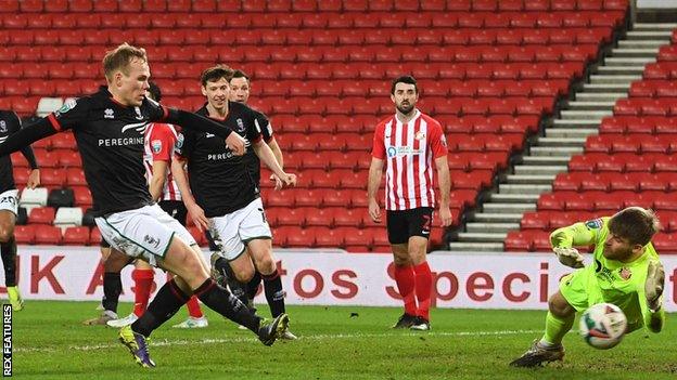 Anthony Scully scores for Lincoln