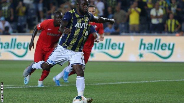 Victor Moses playing for Fenerbahce