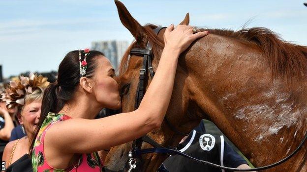 Nina O'Brien, wife of winning trainer Danny, with Master Of Reality