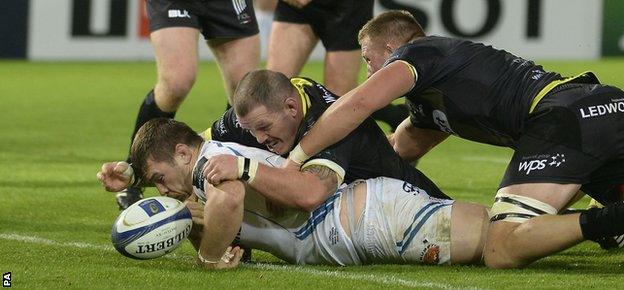 Exeter hooker Luke Cowan-Dickie knocked on with the line at his mercy