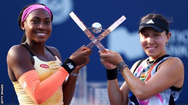 Coco Gauff and Jessica Pegula with the Toronto title