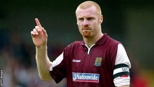 Sean Dyche playing for Northampton Town