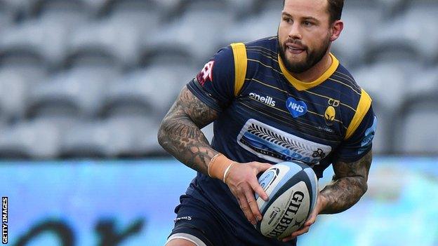 Francois Hougaard in action for Worcester Warriors