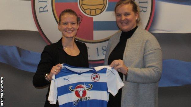 Mandy van den Berg joins Reading FC Women