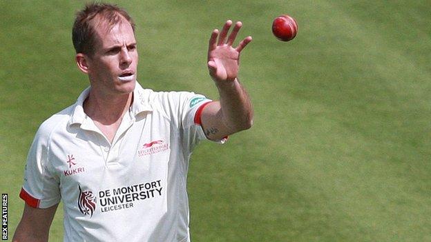 Leicestershire's Neil Dexter