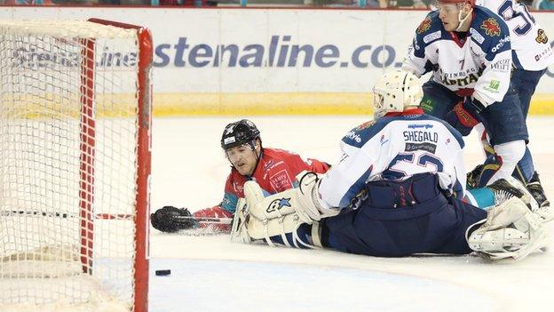 Jonathan Ferland guides the puck into the Edinburgh net to give the Giants a 2-1 lead at the SSE Arena