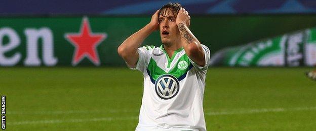 Max Kruse reacts to a missed chance