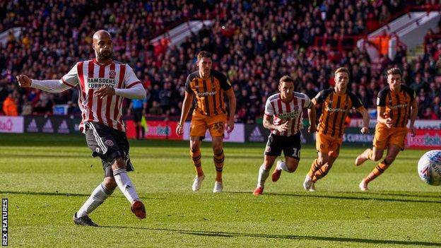 David McGoldrick scores for Sheffield United against Hull