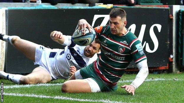 Jonny May scores