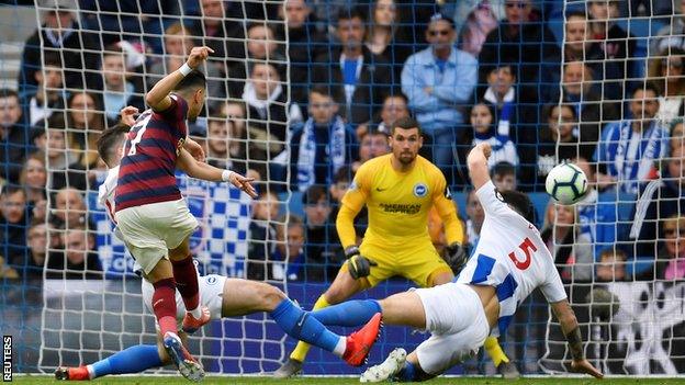 Ayoze Perez scores for Newcastle