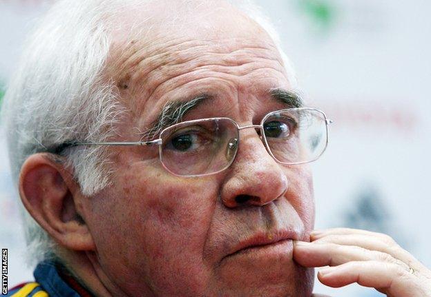 Luis Aragones