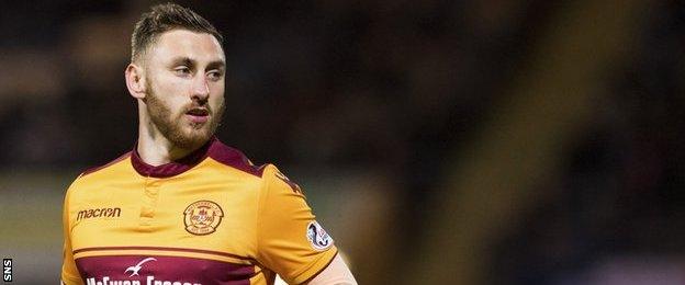 Louis Moult in action for Motherwell