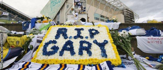 Leeds United fans tributes to Gary Speed