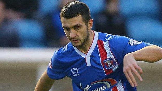 Carlisle United midfielder Gary Dicker