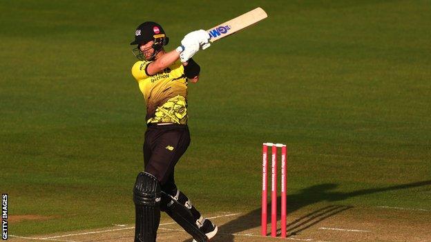 Ian Cockbain batting for Gloucestershire