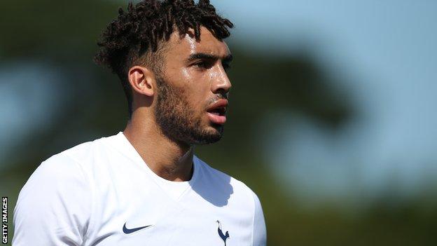 Kion Etete in action for Tottenham Under-23s