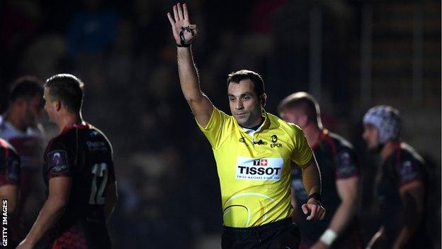 Referee Mathieu Raynal awarded Saints a penalty try and sin-binned two Dragons players