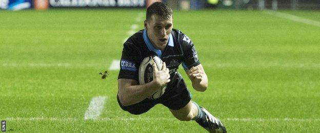 Mark Bennett scores for Glasgow Warriors