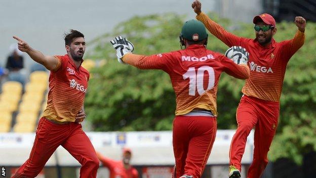 Zimbabwe celebrate beating Sri Lanka