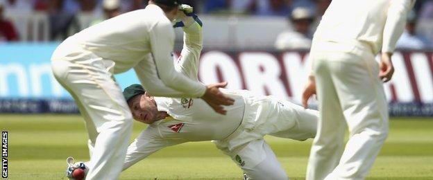 Peter Nevill with a catch that was not given