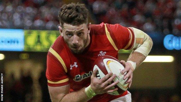 Alex Cuthbert