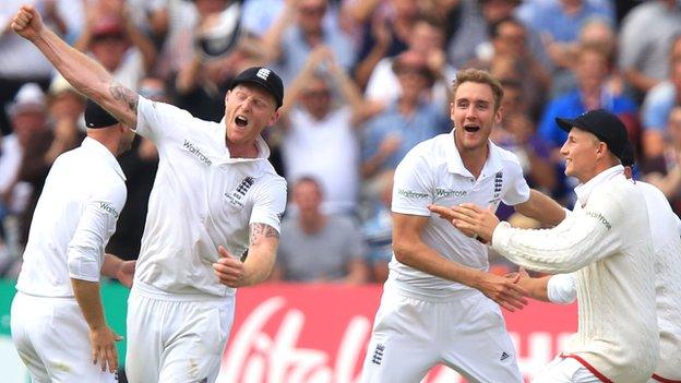 England players celebrate