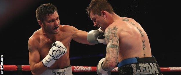 Kiryl Relikh hits Ricky Burns in Glasgow