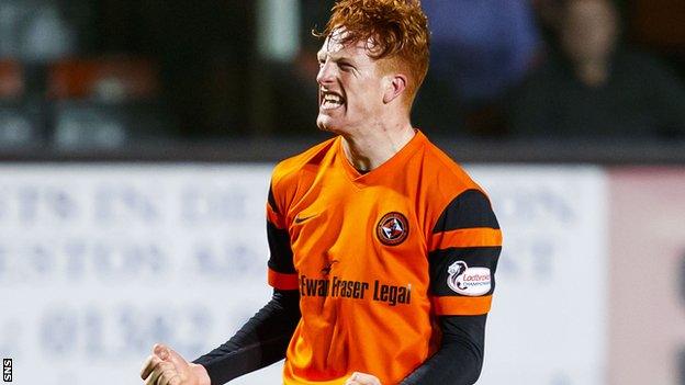 Simon Murray celebrates his winner