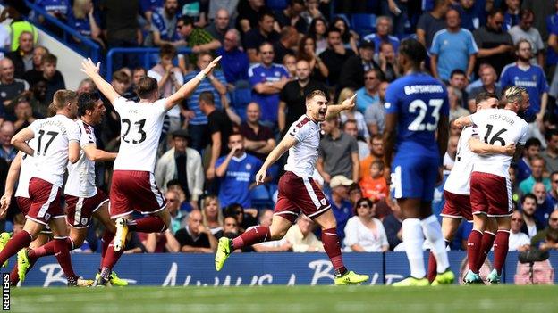 Sam Vokes (centre) celebrates