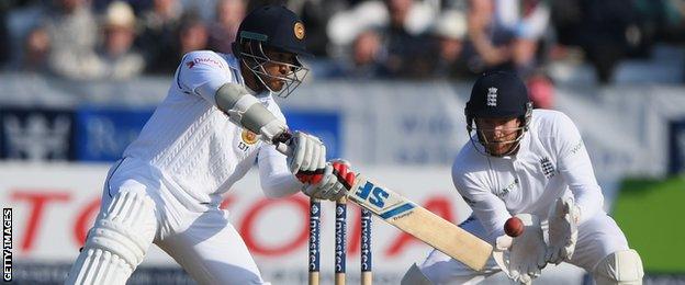 Jonny Bairstow keeps as Milinda Siriwardana bats