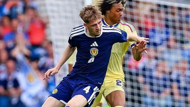 La sorprendente convocatoria de Fletcher para el Mundial de Escocia tras 17 minutos de partido contra el Manchester United.