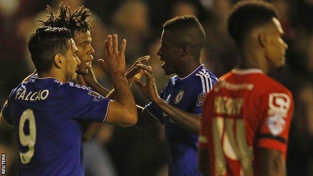 Chelsea celebrate Loic Remy's goal