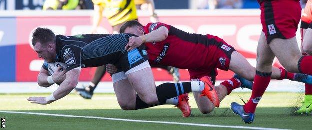 Stuart Hogg scores for Glasgow against Edinburgh